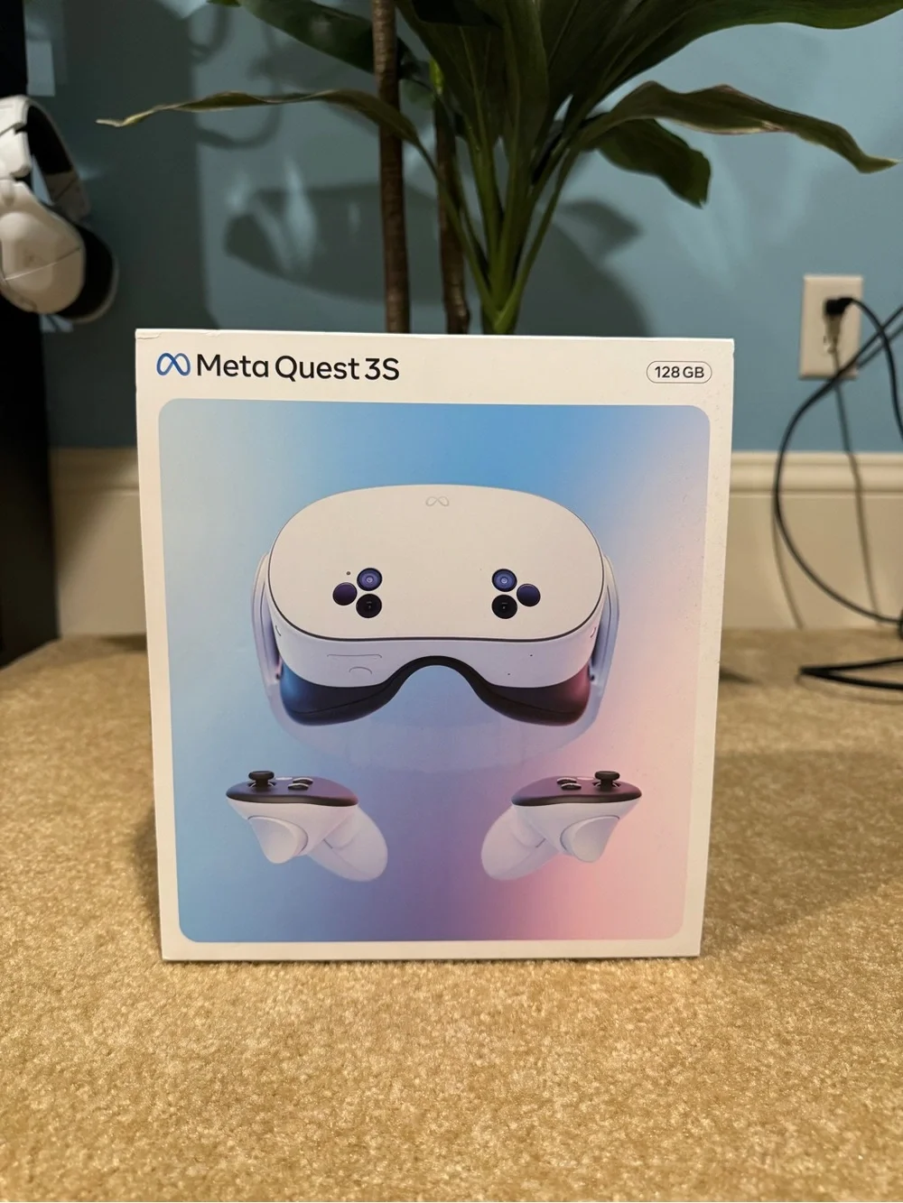 Meta Quest 3S Standalone VR Headset (White) - 128GB Comes with vr club grip